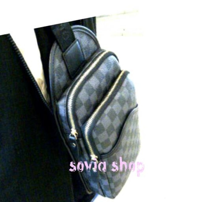 body bag lv hitam keabuan motif damier