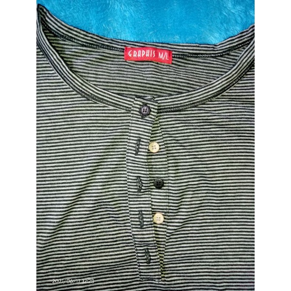 preloved kaos graphis