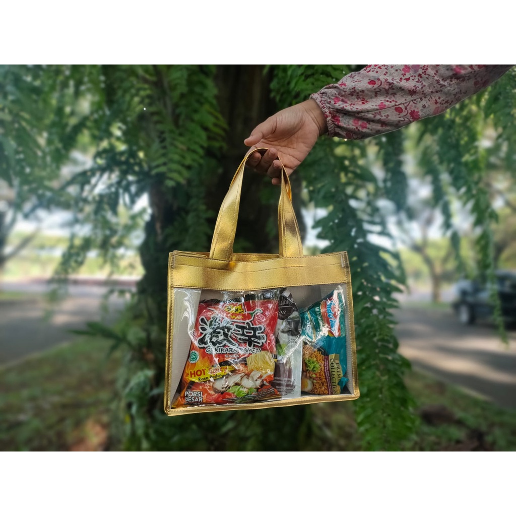 tas totebag sintetis spon glossy gold kombinasi mika size 27x10x22 cm