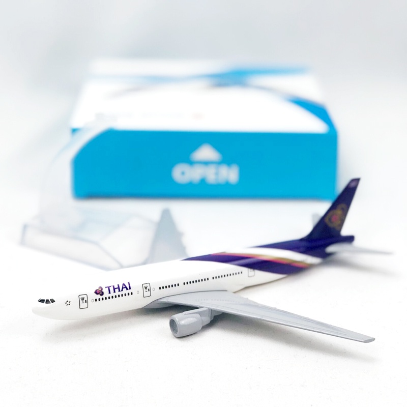 Mainan Model Pesawat Terbang Thailand Airways Boeing 777 B777 Diecast 16CM Dengan Landing Gear