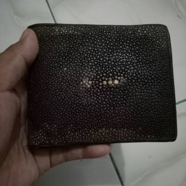 dompet kulit pari