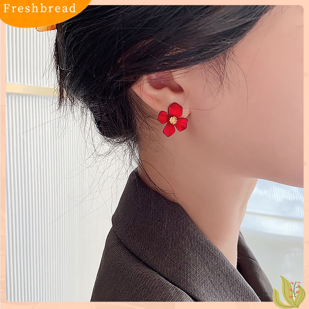 Fresh| 1 Pasang Anting Stud Bentuk Bunga Empat Kelopak Warna Merah Untuk Wanita