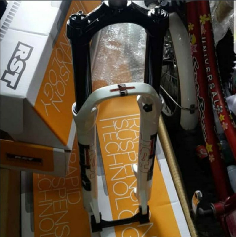 Fork RST TITAN Air T140 (26/27.5)