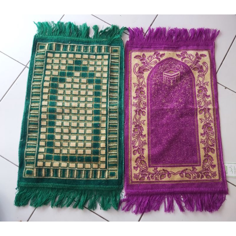 Sajadah Izmir Grade A +- 35 x 55 Cm / 60 Cm  Turki Kepala Dewasa Anak Alydrus Alaydrus