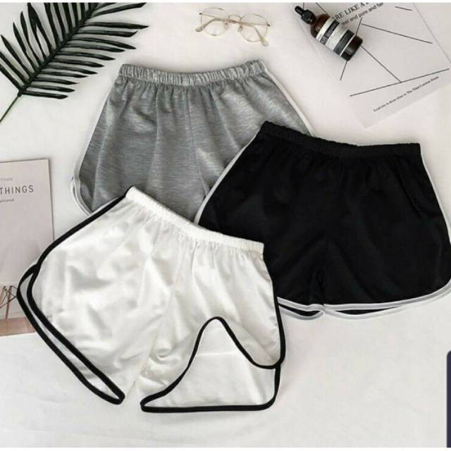 Celana Pendek Wanita Kekinian Hotpant Seksi Elodie Pants