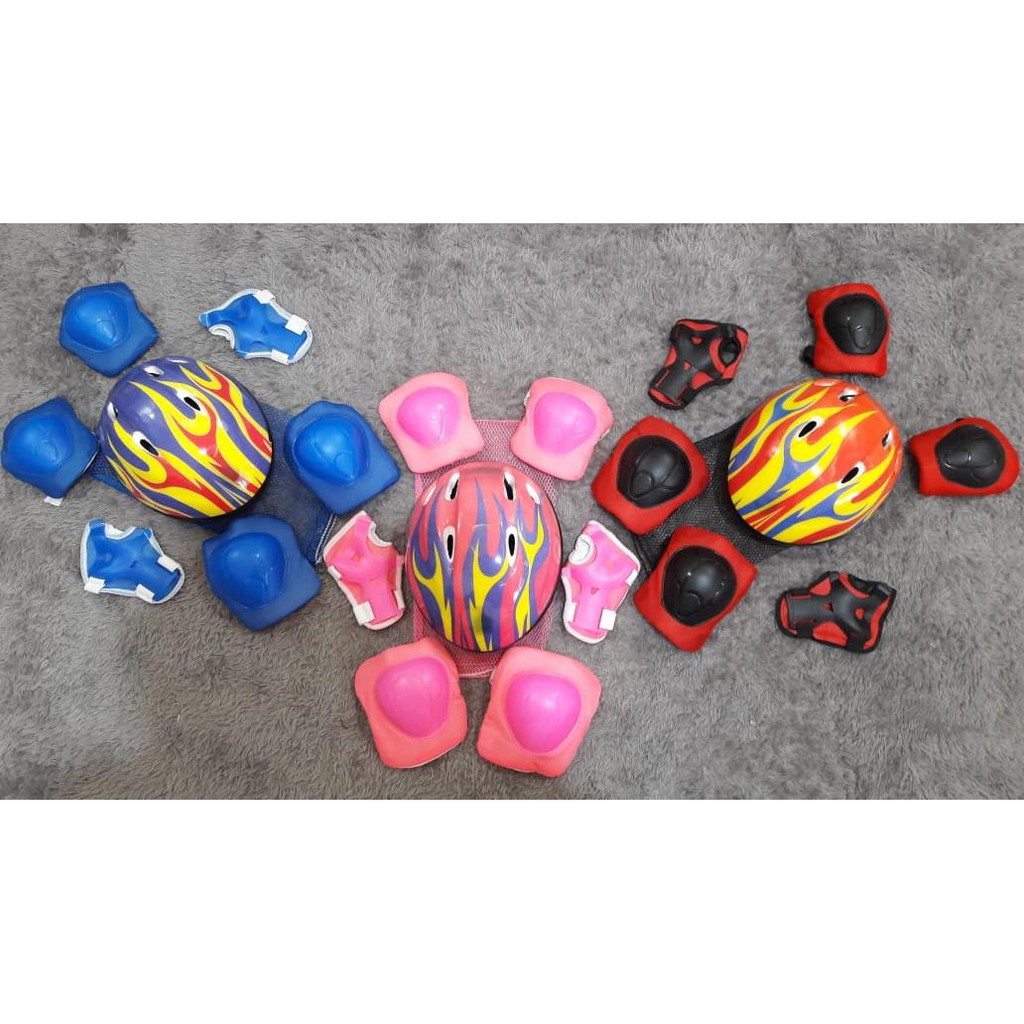 Paket Helm + Deker Sepatu Roda Anak Gambar karakter / Skater inline Basic Protector untuk anak-anak