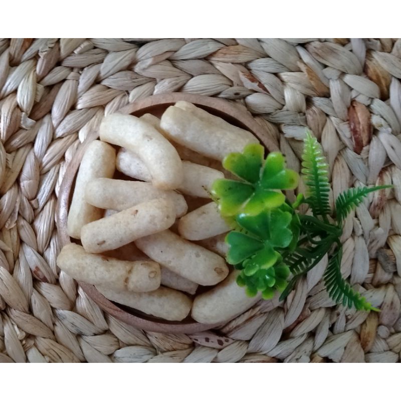 

camilan pilus manis khas Trenggalek