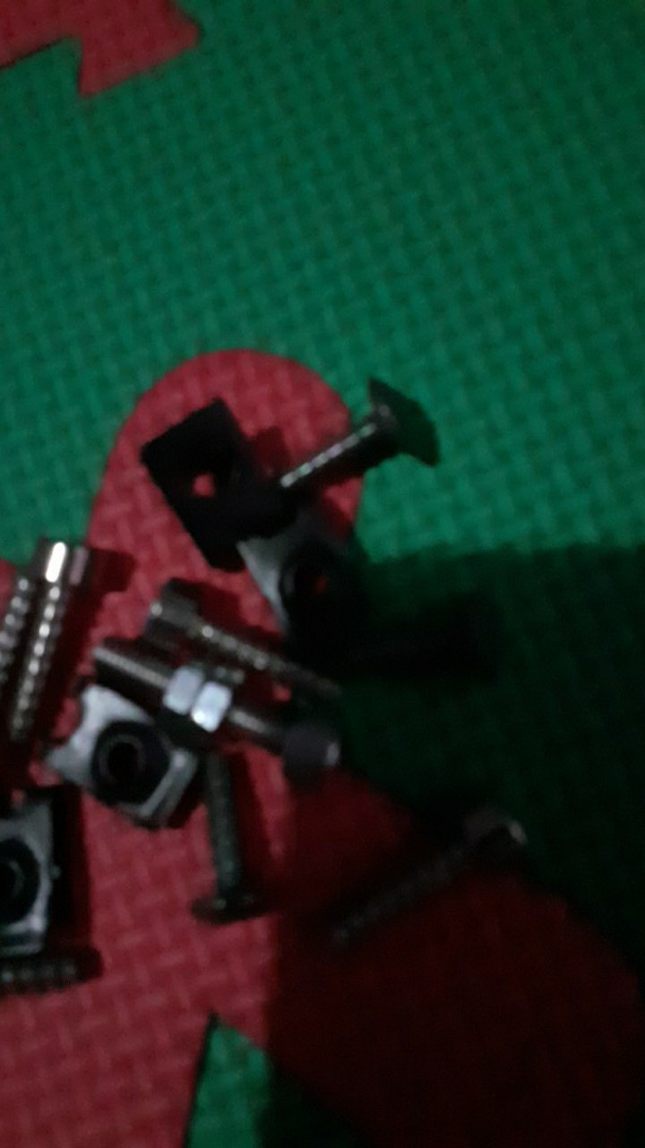 Skrup L Monel 4x20 Chrome