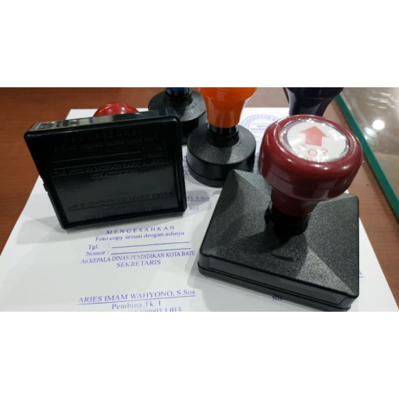 

STEMPEL_LEGALISIR_SEKOLAH