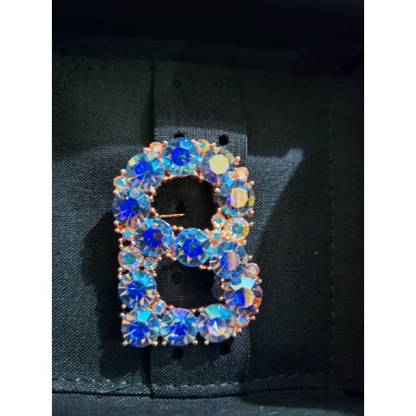 Buttonscarves Luxe Signature Orlin Brooch in Blue