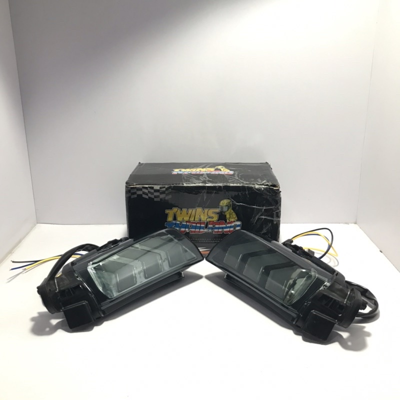 Lampu sen sein led yamaha aerox NVX old twins