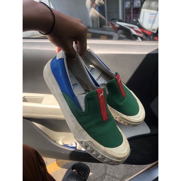 Sepatu Compass Retrograde second