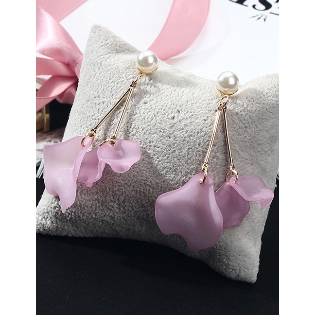 LRC Anting Tusuk Fashion Petal Shape Decorated Earrings