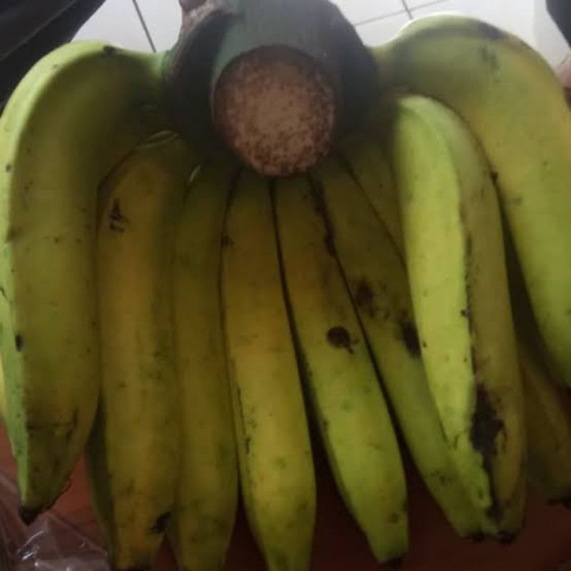 buah pisang ambon 1 sisir