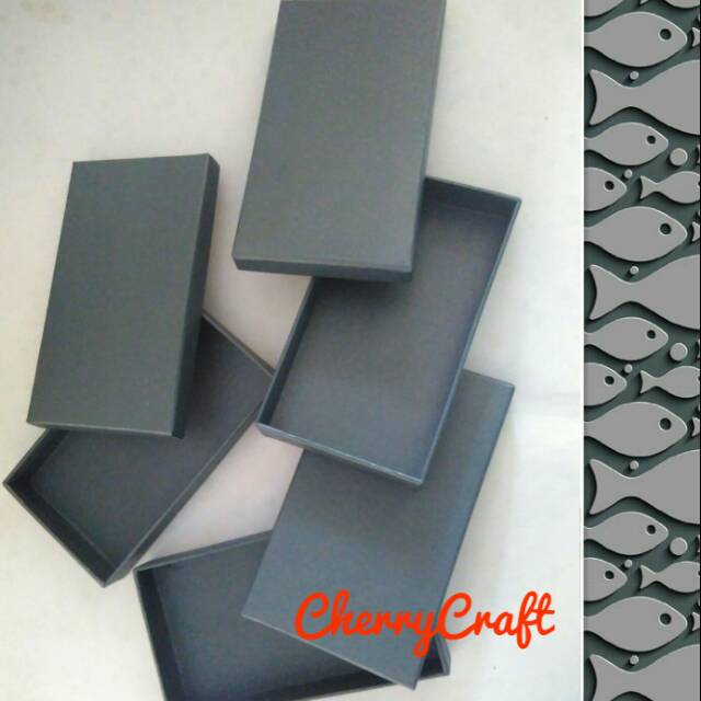 

Kotak Kado 18x10x2cm Grey Jasmine Premium min order 50pcs