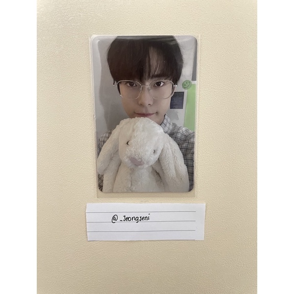 WTS PC OFFICIAL DOYOUNG BUNNY