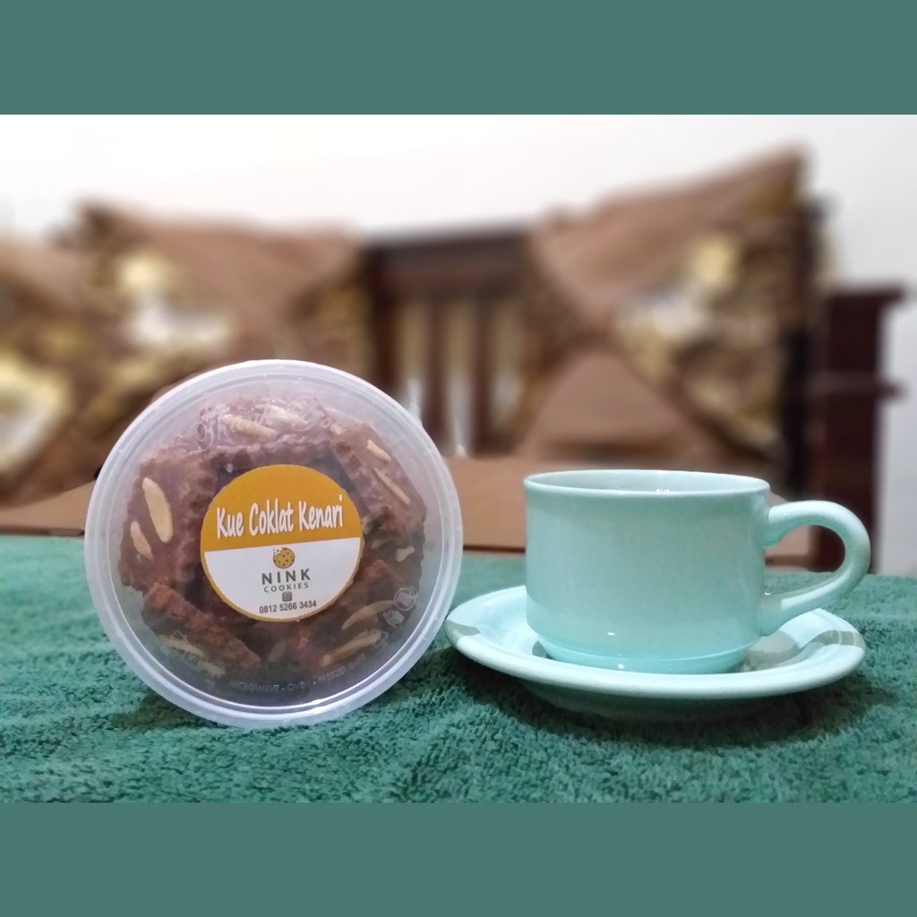 

Kue Cokelat Kenari