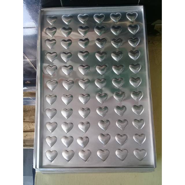 

Cetakan lidah kucing motif love 40×60