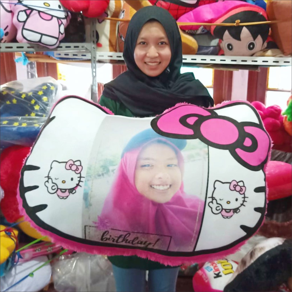 Bizzarpillow Bantal Custom Kepala Hello kitty 60 x 80 BZ200