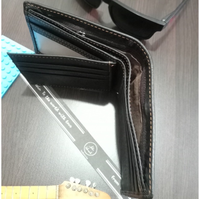 DOMPET KULIT UKURAN KECIL‼️ dari anton hilmanto dompet lipat dua pria dompet kulit asli berkulitas import dompet ukuran kecil pas uang #dompet #dompetpria #dompetcowok #dompetkulit