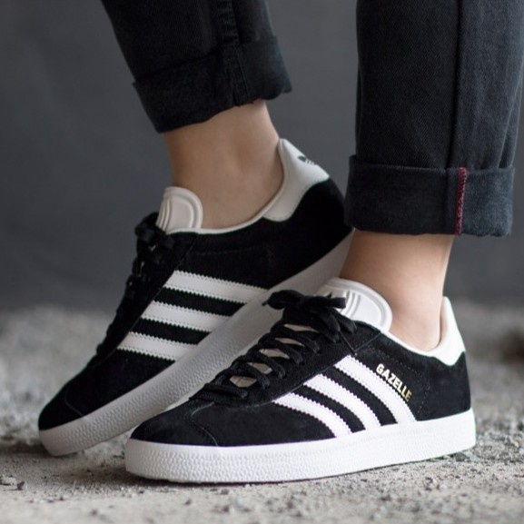 adidas gazelle black white gold