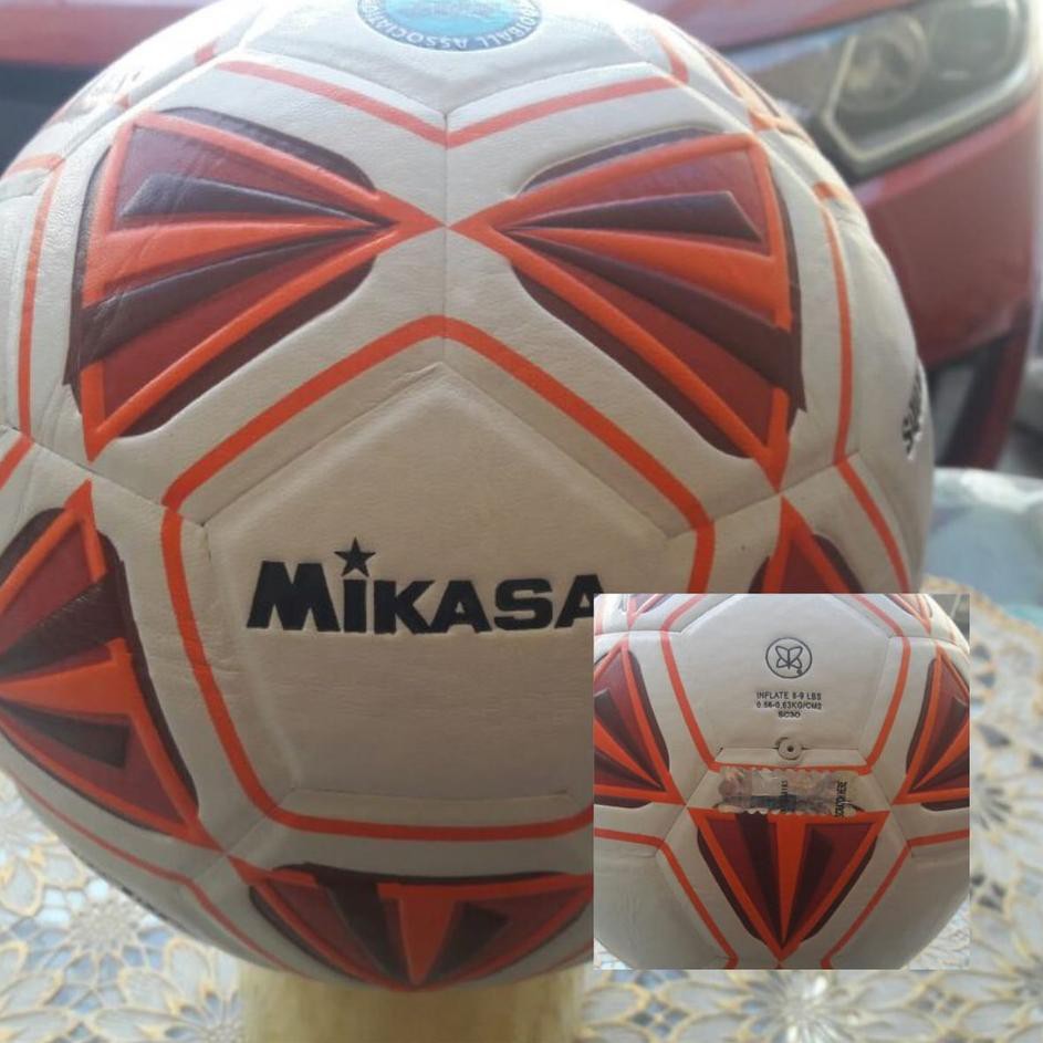 Dijamin Laris BOLA SEPAK MIKASA ORIGINAL / BOLA SEPAK MIKASA ORI / BOLA SEPAK MIKASA / BOLA MIKASA /