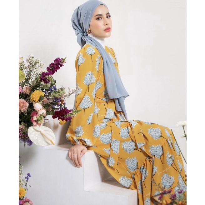 KinaraScarves x Aghnia Punjabi Gracilis M (preloved)