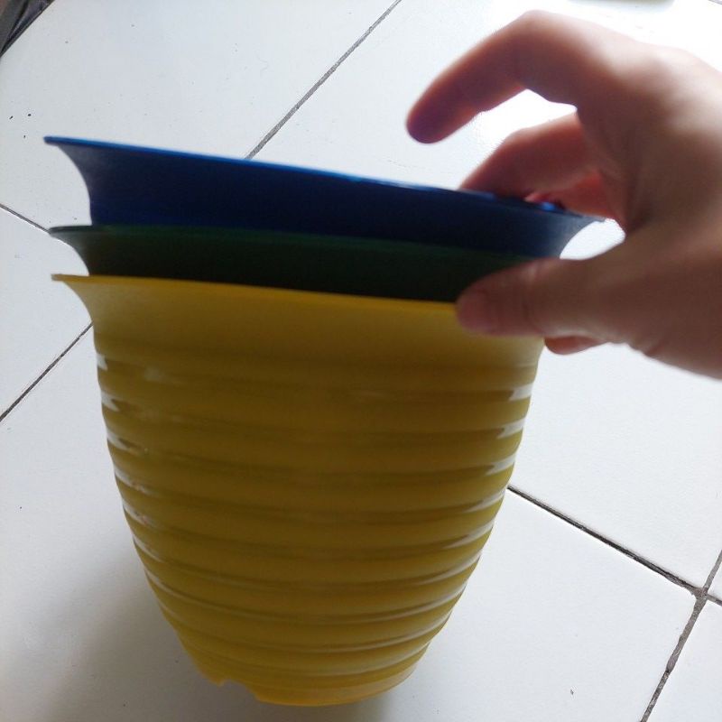 POT BUNGA TAWON WUPM 21 pot bunga plastik model tawon / pot bunga tawon 20cm