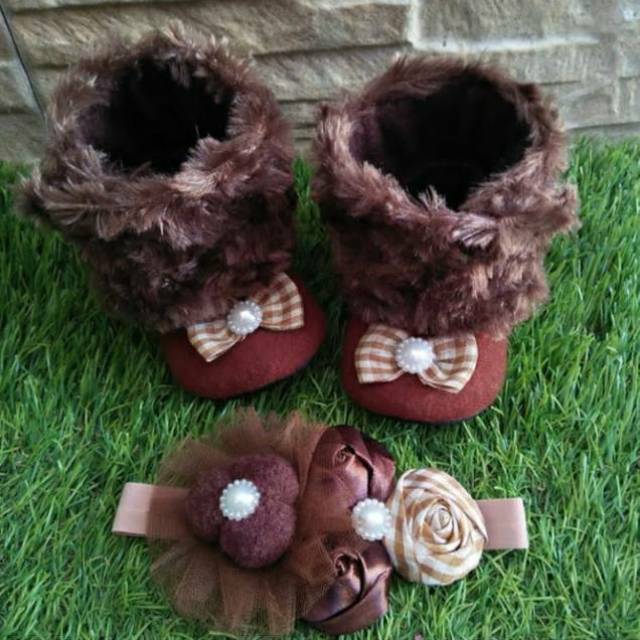 1 set (sepatuboots +bando)