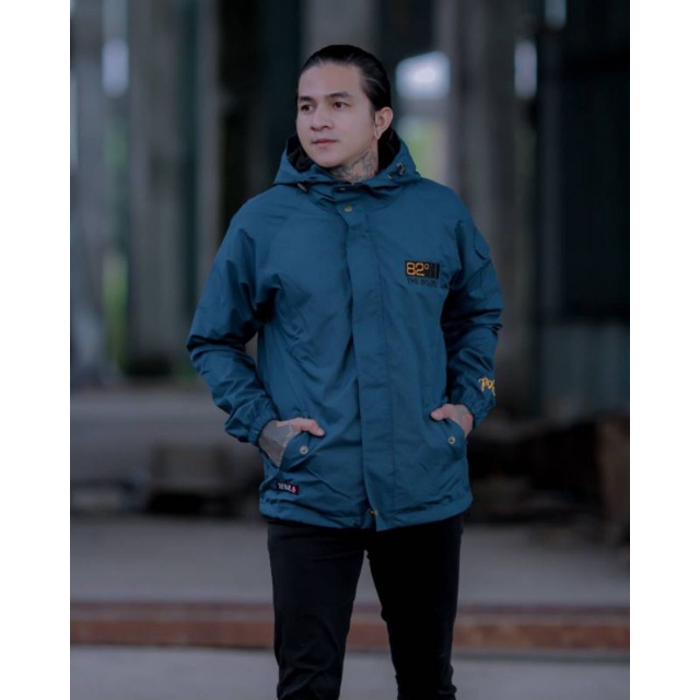 Jaket Pria Outdoor Casual Waterproof