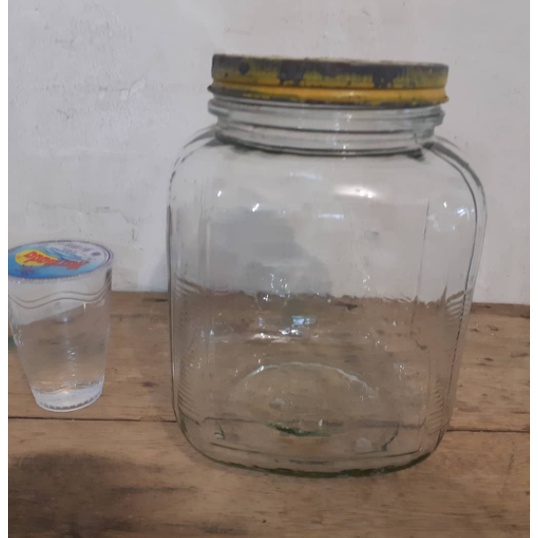 Toples Kaca Segi Tutup Kaleng Besar Jadul Lawas