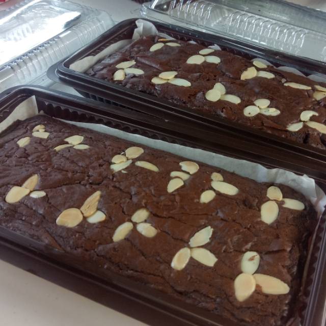 

Brownies coklat almond