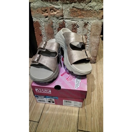 SANDAL WANITA SKECHERS MAX CUSHIONING 140211
