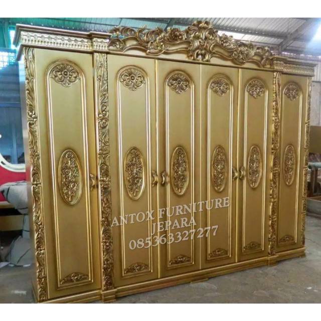 Lemari pakaian jati klasik ukir pintu 6 furniture Jepara