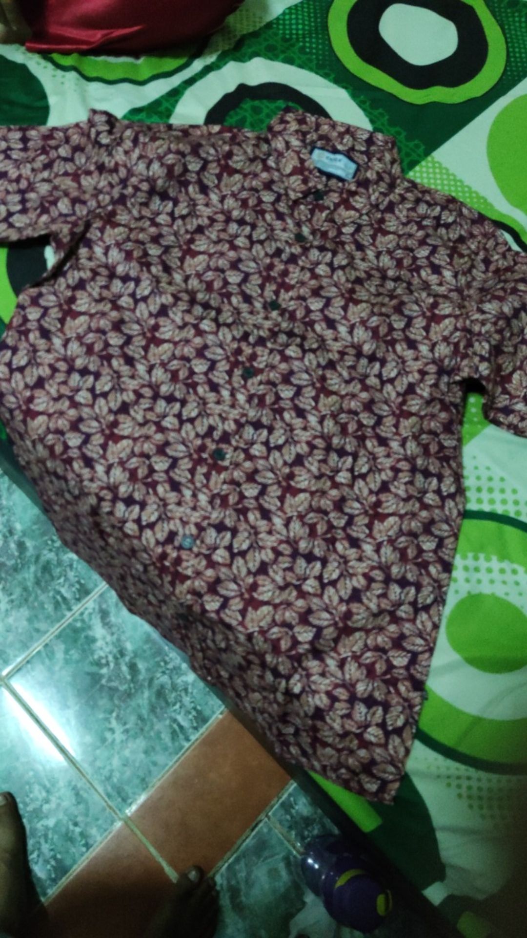 Kemeja Pria Emba Classic Original Lengan Pendek Nixon Red