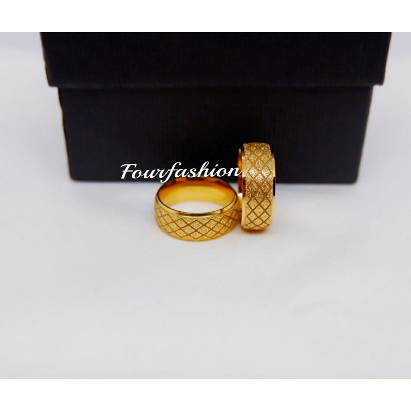 Fourfashion Cincin Couple Titanium Motif Jaring Pasir PAI023