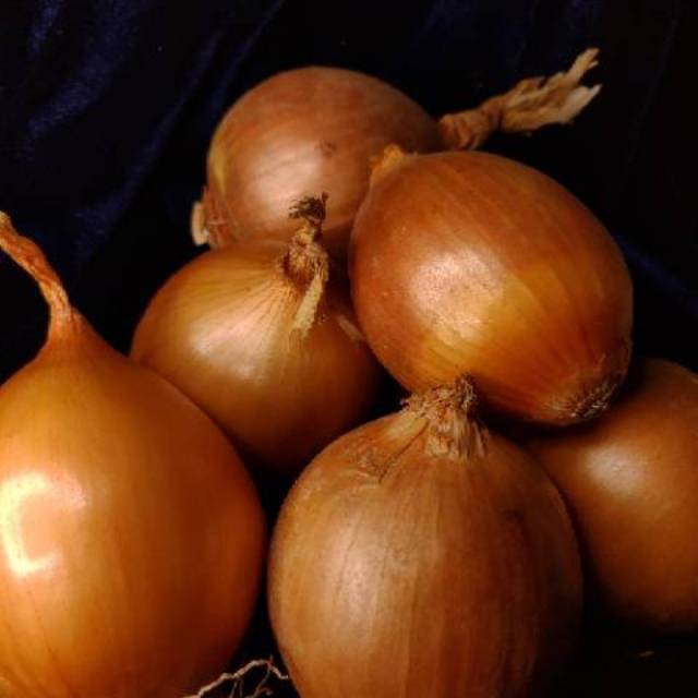 

Bawang Bombay