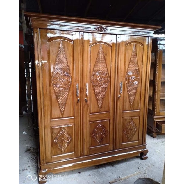 lemari jati 3 pintu