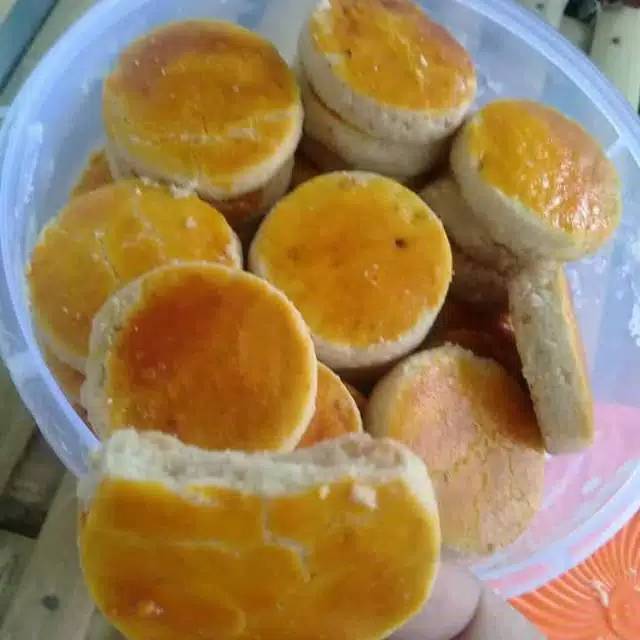 

Kue kacang jember