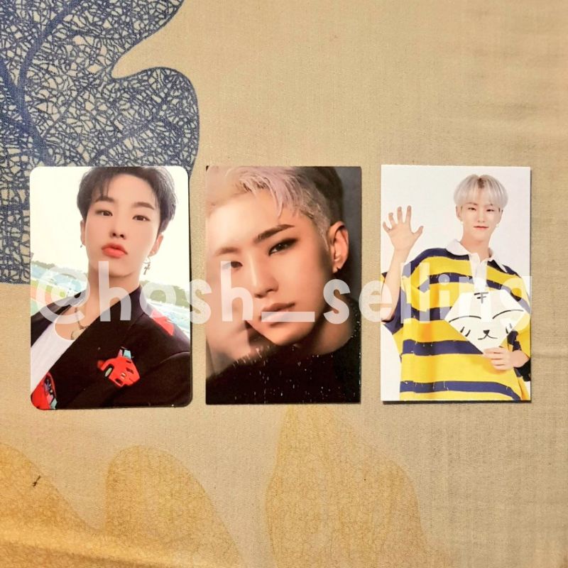 KERTAS FOTO SYNNARA HENGGARAE HOSHI [BOOKED]