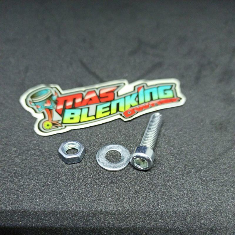 Baut ukuran 8 set ring + mur kunci L ya bosku. panjang 2cm / 20mm