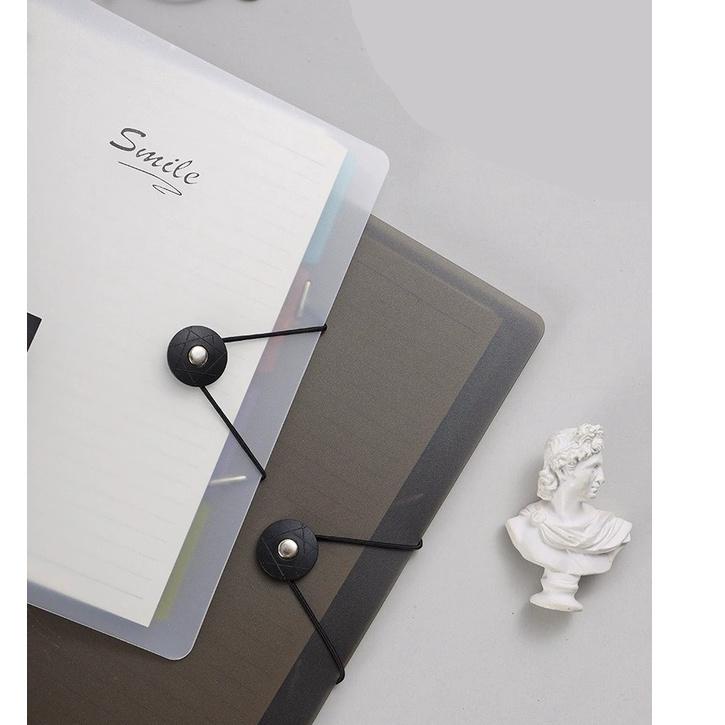 

Update Surprise Smile Binder Transparan Black and White ( Loose Leaf + Pembatas Plastik ) - A5 ~ B5