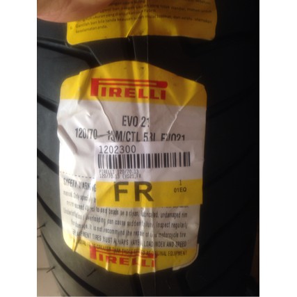 Ban depan Pirelli evo 120/70/13 yamaha nmax