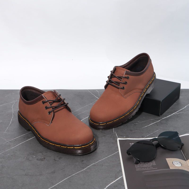 Sepatu kulit asli Flavio Boston model dokmart low pendek kulit Crazy horse