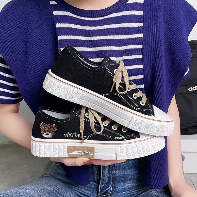 SEPATU SNEAKERS WANITA GAYA KOREA/BAHAN CANVAS/RINGAN/SALE/COD