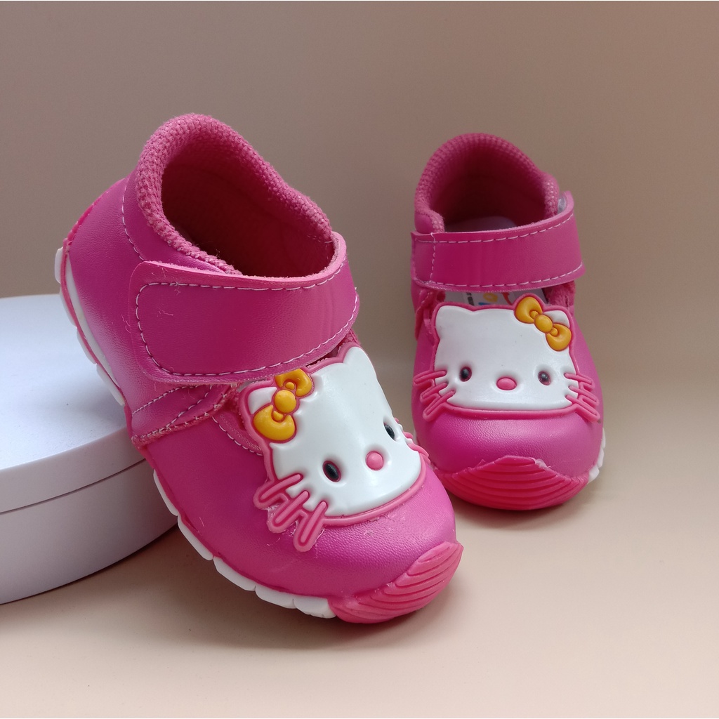 Sepatu bayi bunyi anak perempuan usia 1-3 tahun / sepatu bayi murah / sepatu anak casual keren-pita