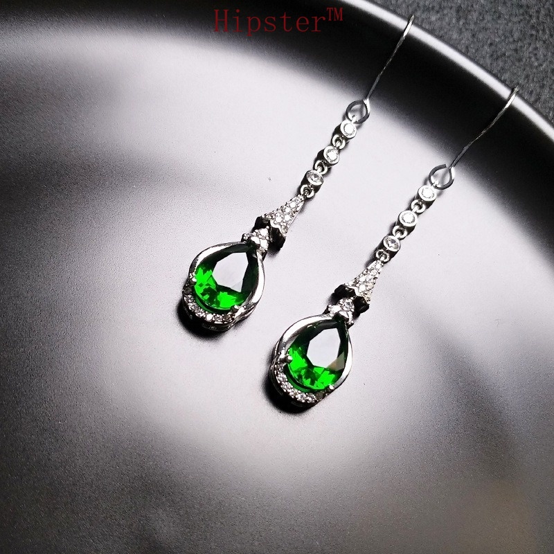 Hot Sale Light Luxury Colored Gems Micro Inlaid with Diamond Crystal Ear Hook