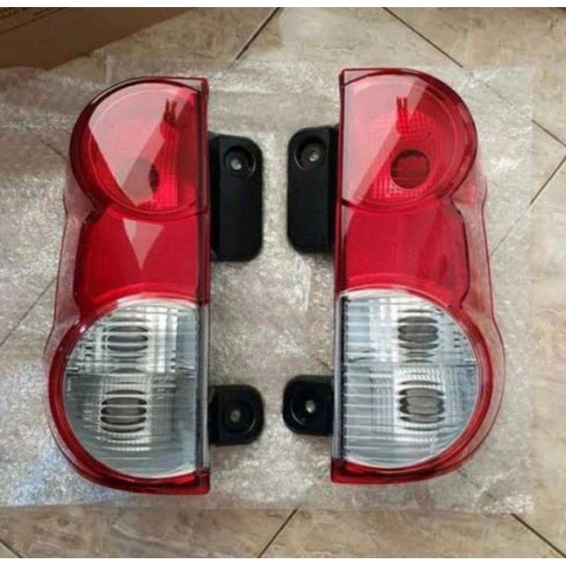 stoplamp nissan evalia