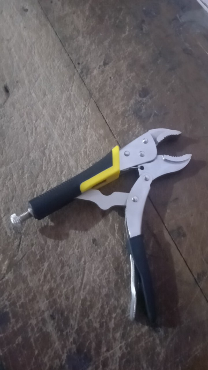 Tang Buaya Jepit Gagang Besi 10