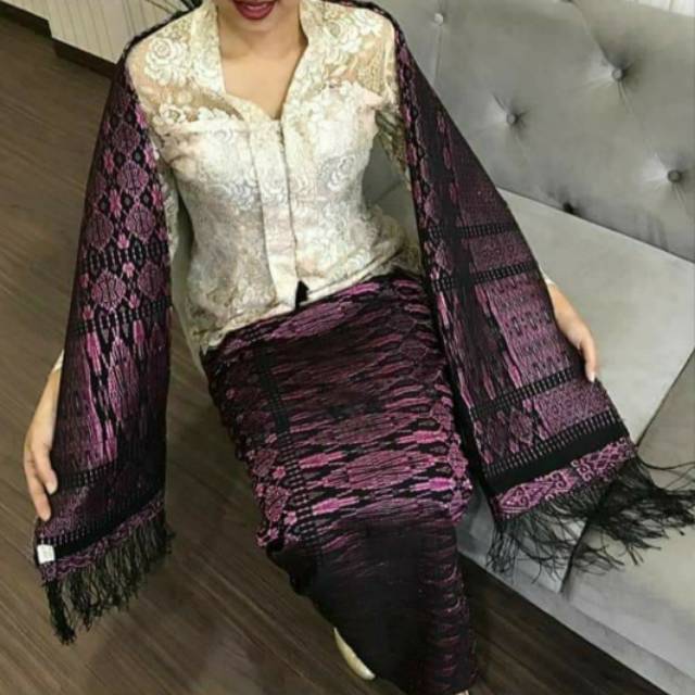 Songket Tarutung piala kosong